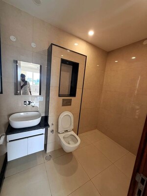 Bathroom in 3 BHK Apartment at BPTP Amstoria, Sector 102 – for Sale