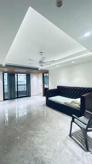 5 BHK Independent House For Sale in Vasant Vihar