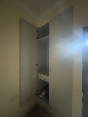 Bathroom in 3 BHK Apartment at Neb Sarai – for Rent