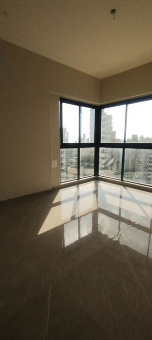 Room in 2 BHK Apartment at Gulabchand CHS, Matunga East – for Sale