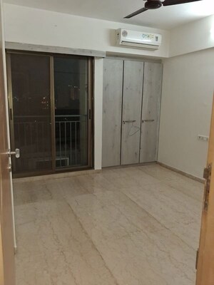 Room in 2 BHK Apartment at Andheri West – for Rent
