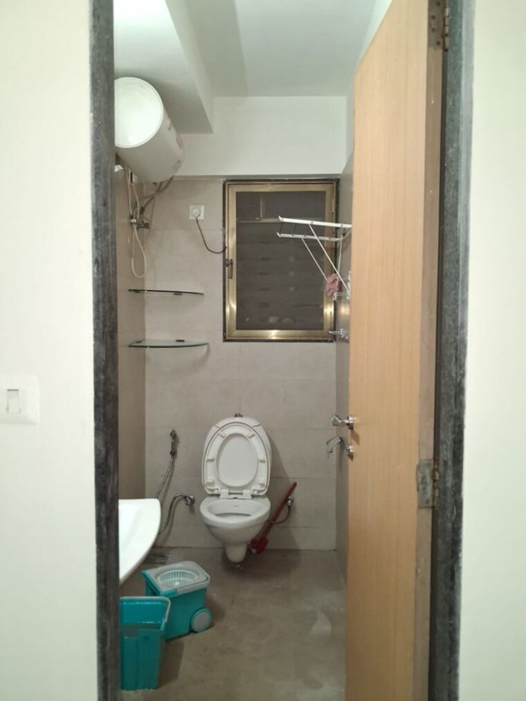 Bathroom, andheri west 2 Bedroom 700 Sq.Ft. Apartment In Andheri West Mumbai 10706310