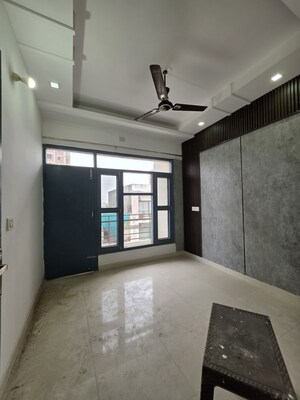 Room in 3 BHK Apartment at Gazipur – for Sale