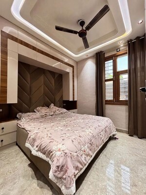 Bedroom in 3 BHK Builder Floor at Uttam Nagar – for Sale