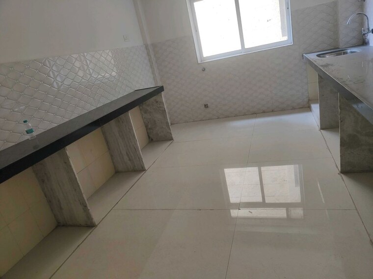 Bathroom, earth-classic 2 Bedroom 800 Sq.Ft. Apartment In Matunga Mumbai 10706352