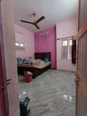 Room in 1 BHK Apartment at Naranpura – for Rent