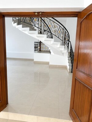 Staircase in 4 BHK Villa at Eden Garden Kokapet, Kokapet – for Rent