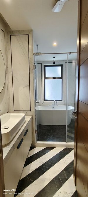Bathroom in 6 BHK Builder Floor at Safdarjung Enclave – for Sale