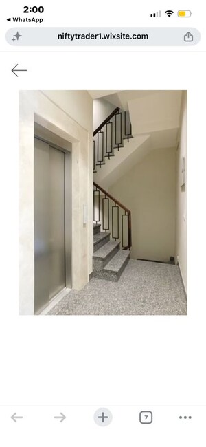 Building Lobby in 6+ BHK Independent House at Safdarjung Enclave – for Sale