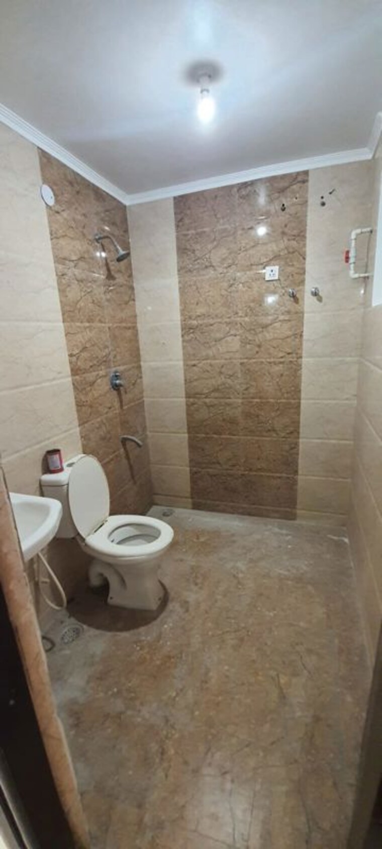 Bathroom, dhoran-rajpur-enclave 3 Bedroom 2200 Sq.Ft. Apartment In Govind Vihar Dehradun 10706425