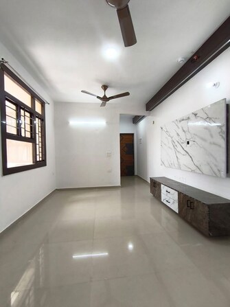 2 BHK 900 Sq.Ft. Apartment in Zara Rossa