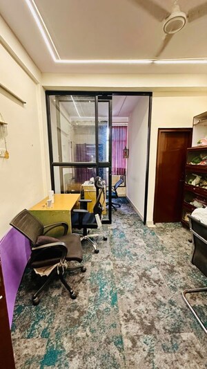  Office Space For Rent in Palam Vyapar Kendra, Sector 2