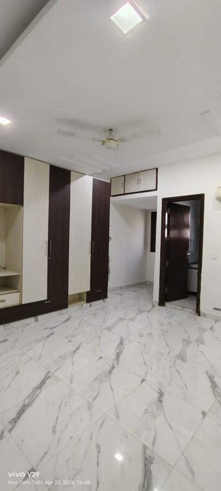 Room, pamposh enclave 3 Bedroom 255 Sq.Yd. Builder Floor In Pamposh Enclave Delhi 10345779