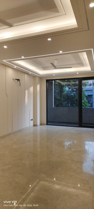Room in 3 BHK Builder Floor at Greater Kailash I – for Sale