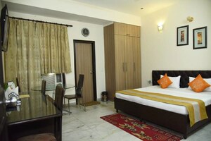 Bedroom in  Pg at Sushant Lok I – for Rent