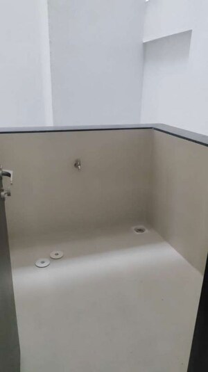 Room in 2 BHK Apartment at Sukhada Apartment Aundh, Aundh – for Rent