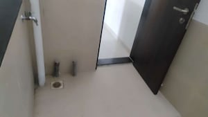 Room in 2 BHK Apartment at Sukhada Apartment Aundh, Aundh – for Rent
