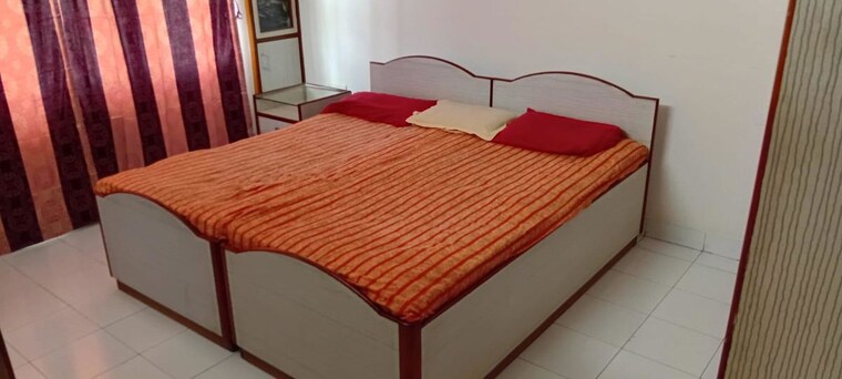 Bedroom, goel-ganga-nebula 3 Bedroom 2530 Sq.Ft. Penthouse In Viman Nagar Pune 10705162