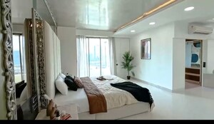 Bedroom in 4 BHK Apartment at Oberoi Springs, Andheri West – for Sale