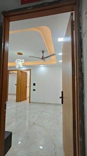 Room in 3 BHK Villa at Sindhuja Greens, Sector 10 Greater Noida – for Sale