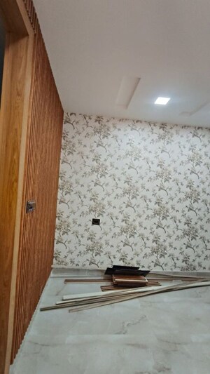 Furnished Amenities in 3 BHK Villa at Sindhuja Greens, Sector 10 Greater Noida – for Sale