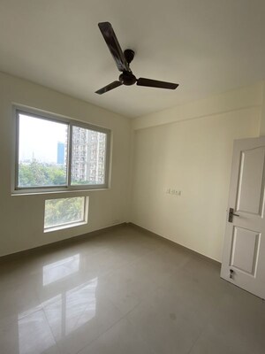 Furnished Amenities in 5 BHK Apartment at BPTP Park Prime, Sector 66 – for Rent