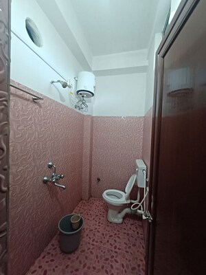 Furnished Amenities in 6+ BHK Independent House at Beltola – for Rent