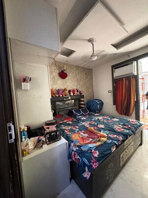 Bedroom in 3 BHK Builder Floor at Dwarka Mor – for Rent