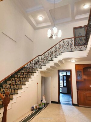 6 BHK Builder Floor For Rent in RBC II, Sushant Lok I