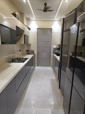 Kitchen in 2 BHK Builder Floor at Sector 55 – for Rent