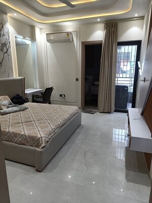 Master Bedroom in 2 BHK Builder Floor at Sector 55 – for Rent