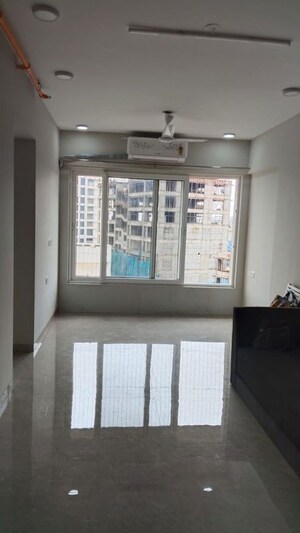 Room in 2 BHK Apartment at Pratham 5TH Element, Andheri West – for Rent