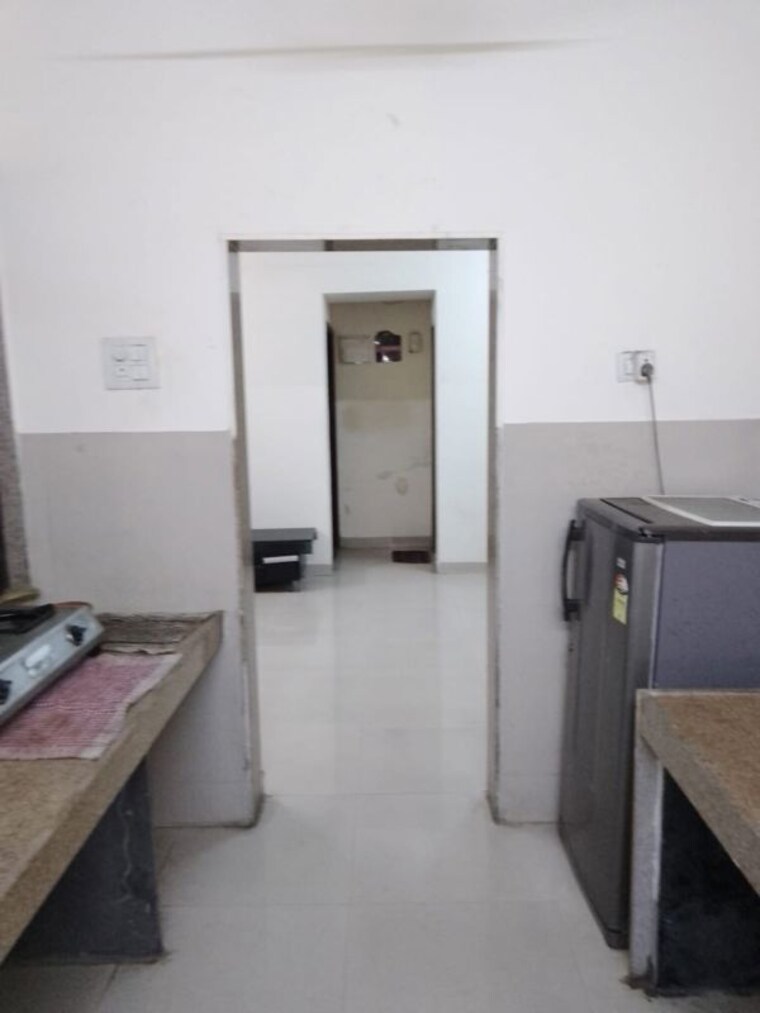 Kitchen, godrej-emerald 1 Bedroom 525 Sq.Ft. Apartment In Ghodbunder Road Thane 10706614