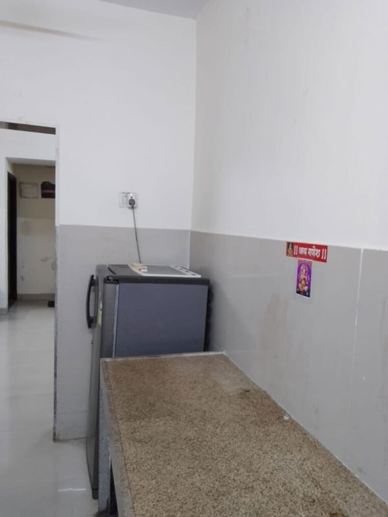 Kitchen, godrej-emerald 1 Bedroom 525 Sq.Ft. Apartment In Ghodbunder Road Thane 10706614