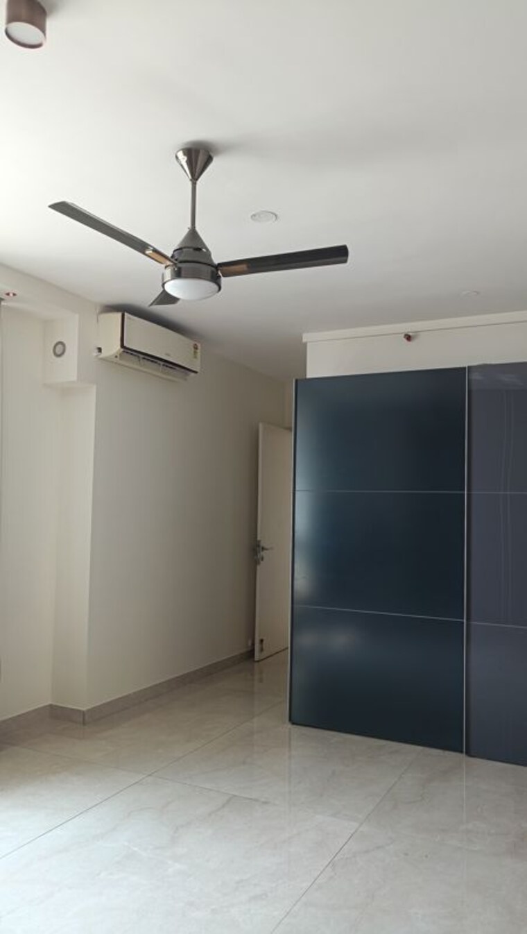 Room, hiranandani-club-meadows 3 Bedroom 1600 Sq.Ft. Apartment In Bannerghatta Bangalore 10706659