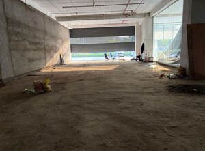 Parking in  Showroom at Pp Compound – for Rent
