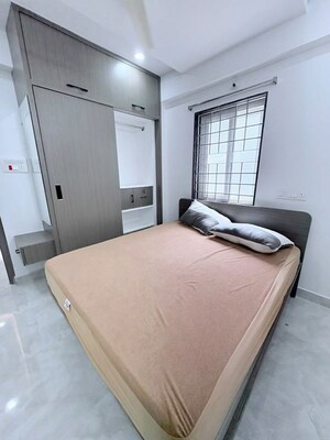 Room in 1 BHK Apartment at Ten Madhapur, Madhapur – for Rent