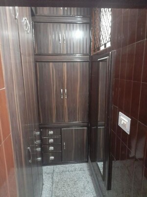Furnished Amenities in 2 BHK Independent House at Sector 46 – for Rent