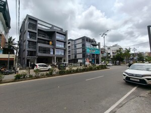  Showroom – Exterior View View at Kaloor - for Rent
