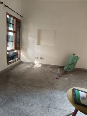 Room in 2 BHK Independent House at Manimajra – for Rent