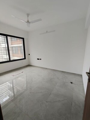 Room in 2 BHK Apartment at Unique Youtopia, Kharadi – for Rent