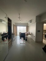 2 BHK +  800 Sq.Ft. Apartment in Rustomjee Paramount