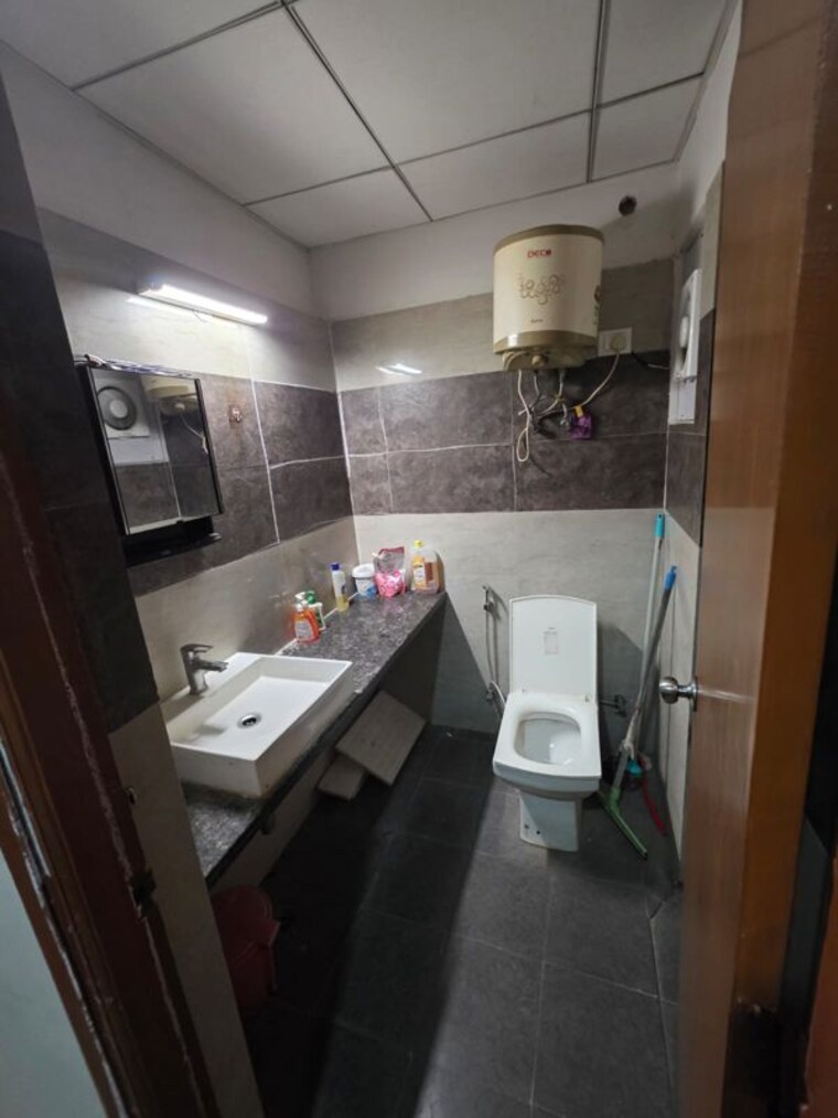 Team Area, paramount-golfforeste Studio 435 Sq.Ft. Apartment In Zeta I Greater Noida Greater Noida 10706902