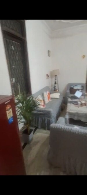 2 BHK Builder Floor For Rent in Saket