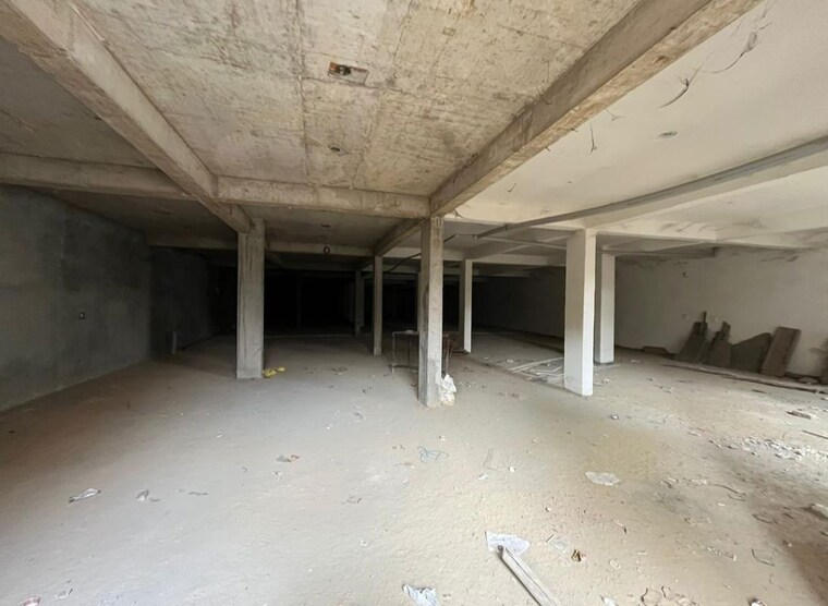  Parking, kantatoli Commercial Warehouse 4300 Sq.Ft. In Kantatoli Ranchi 10706896