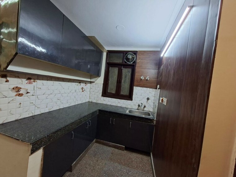 Kitchen, freedom fighters enclave 1 Bedroom 450 Sq.Ft. Apartment In Freedom Fighters Enclave Delhi 10706923