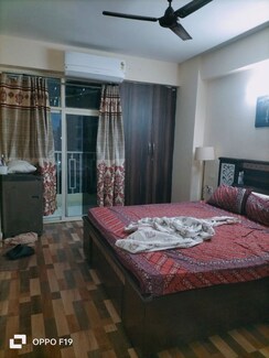 2 BHK +Apartment For Rent in Ajnara Integrity