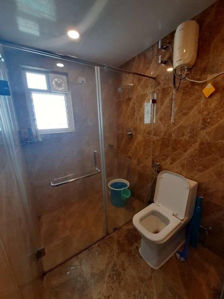 Bathroom, shriram-luxor 2.5 Bedroom 1440 Sq.Ft. Apartment In Hennur Road Bangalore 10706975