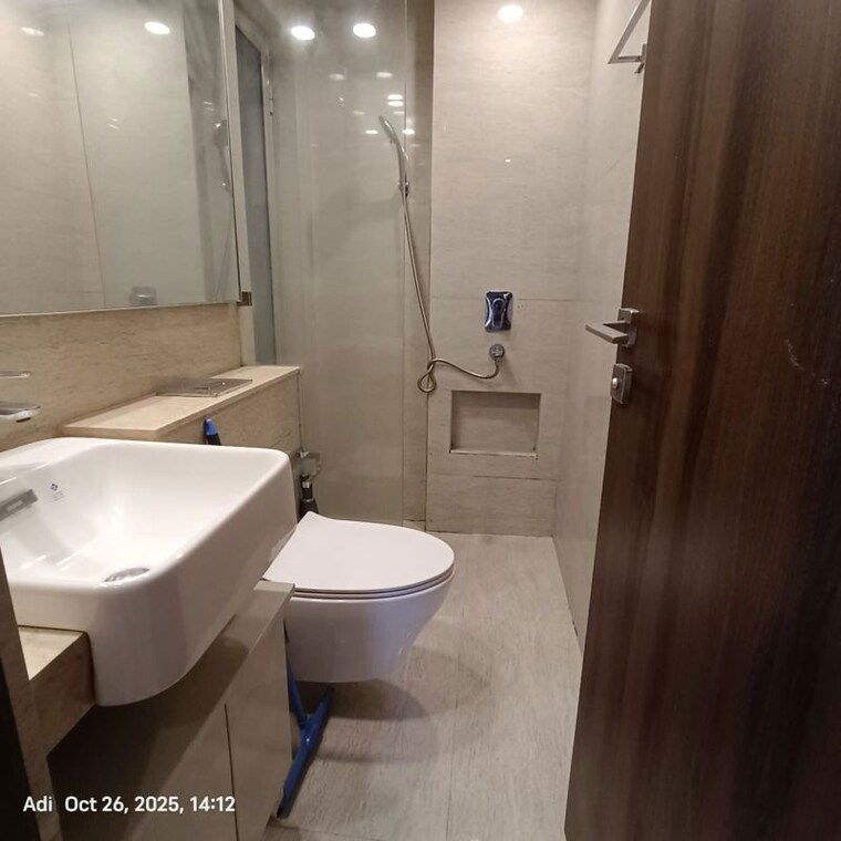 Bathroom, hiranandani-regent-hill 1 Bedroom 379 Sq.Ft. Apartment In Powai Mumbai 10706980