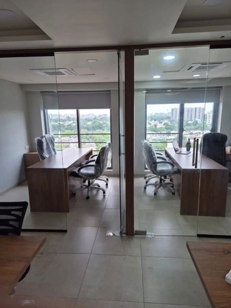 Team Area, shivranjani Commercial Office Space 1524 Sq.Ft. In Shivranjani Ahmedabad 10706988
